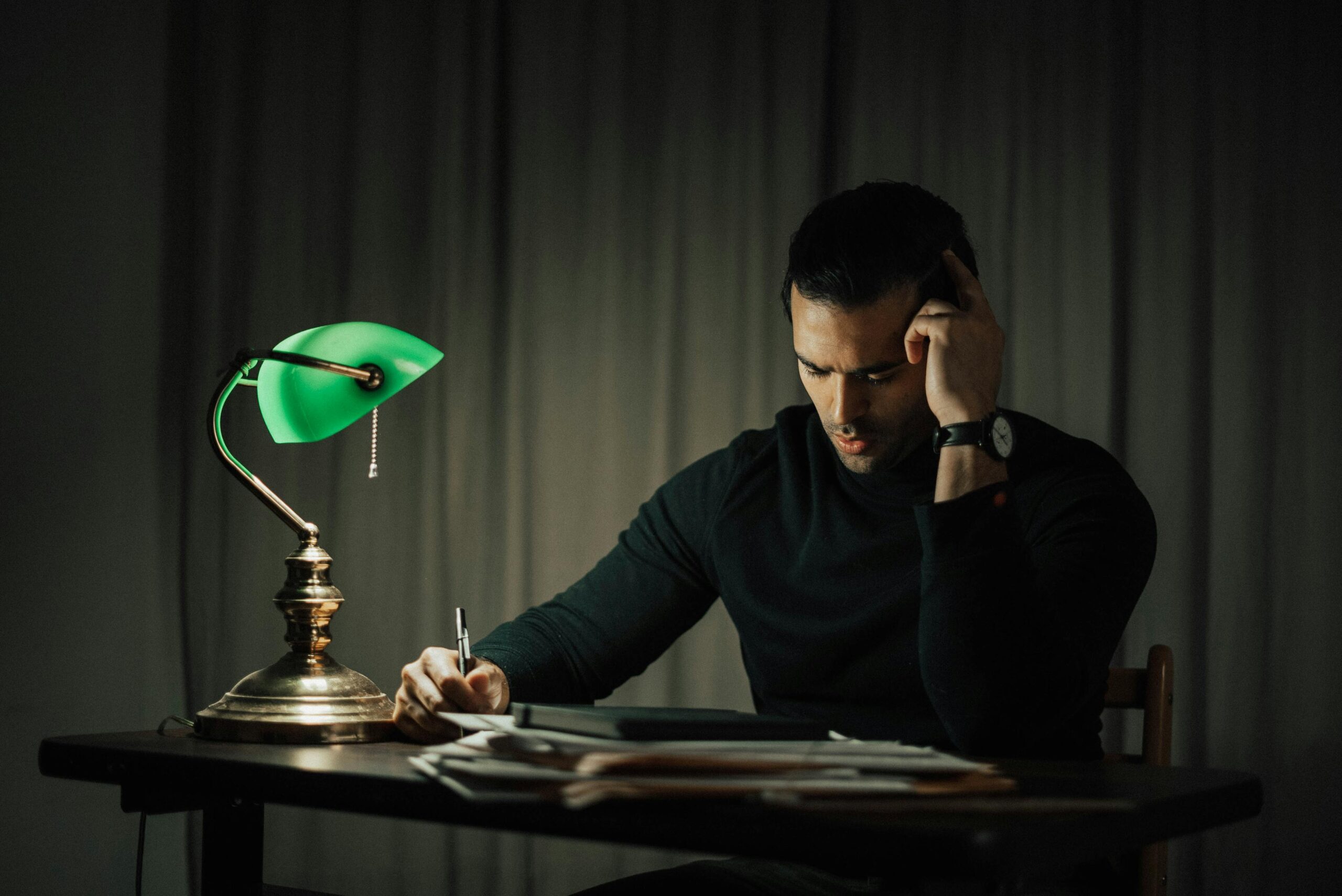 make-money-online-man-night.jpg